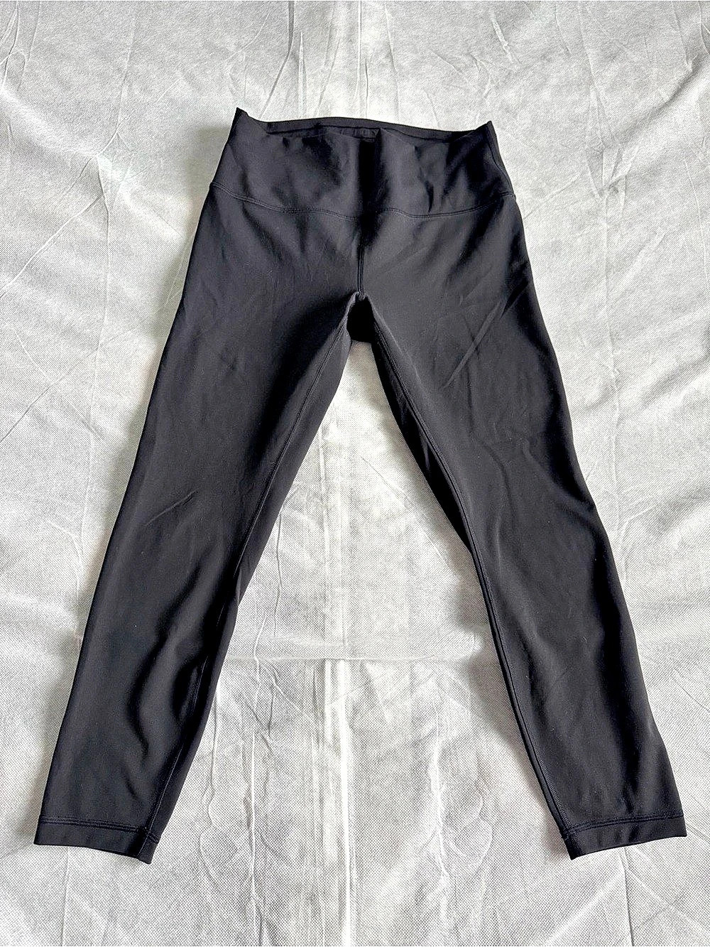 Lululemon High-Rise Tight 24" Inseam Black Size 8 Leggings Yoga